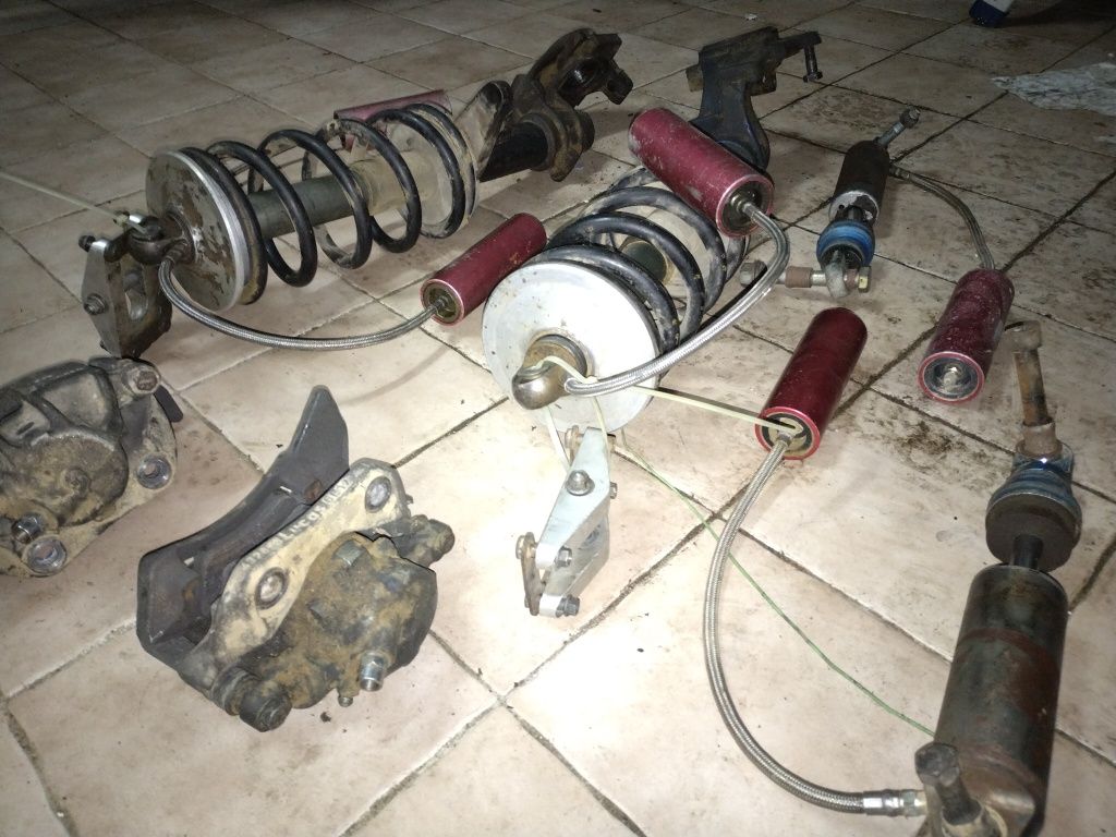 Suspensão terra Citroen Saxo troféu