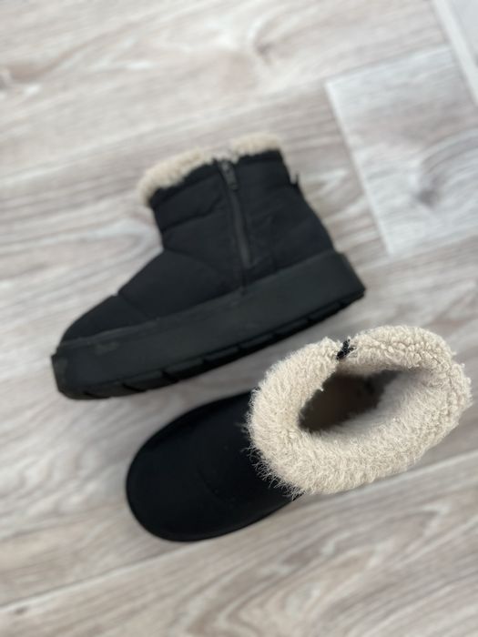 Угги, уггі, сапоги ZARA 32р