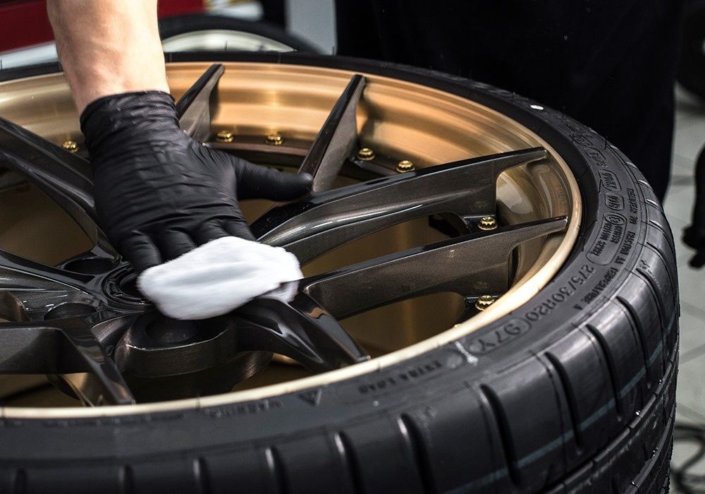 KN Garage - serwis opon . Wulkanizacja / Warsztat / Sprzedaż opon używ