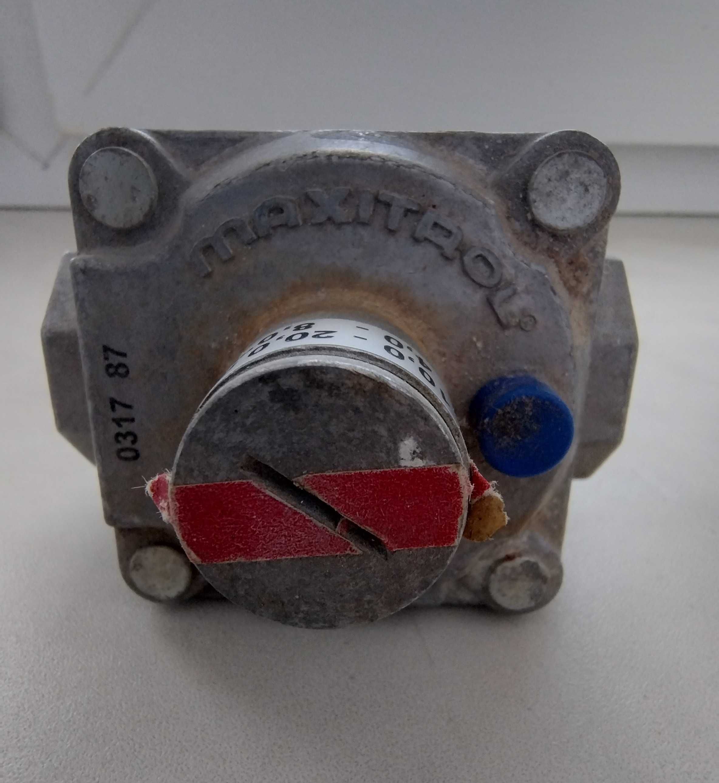 Regulator ciśnienia gazu Maxitrol RV 47 LM