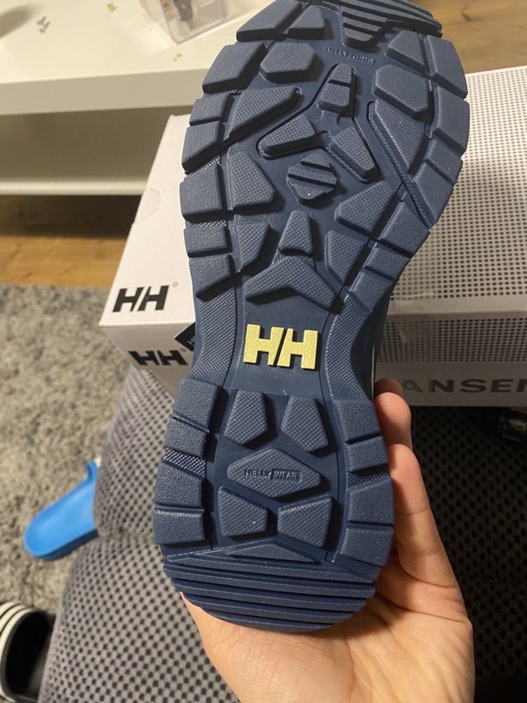 Sprzedam nowe buty HH