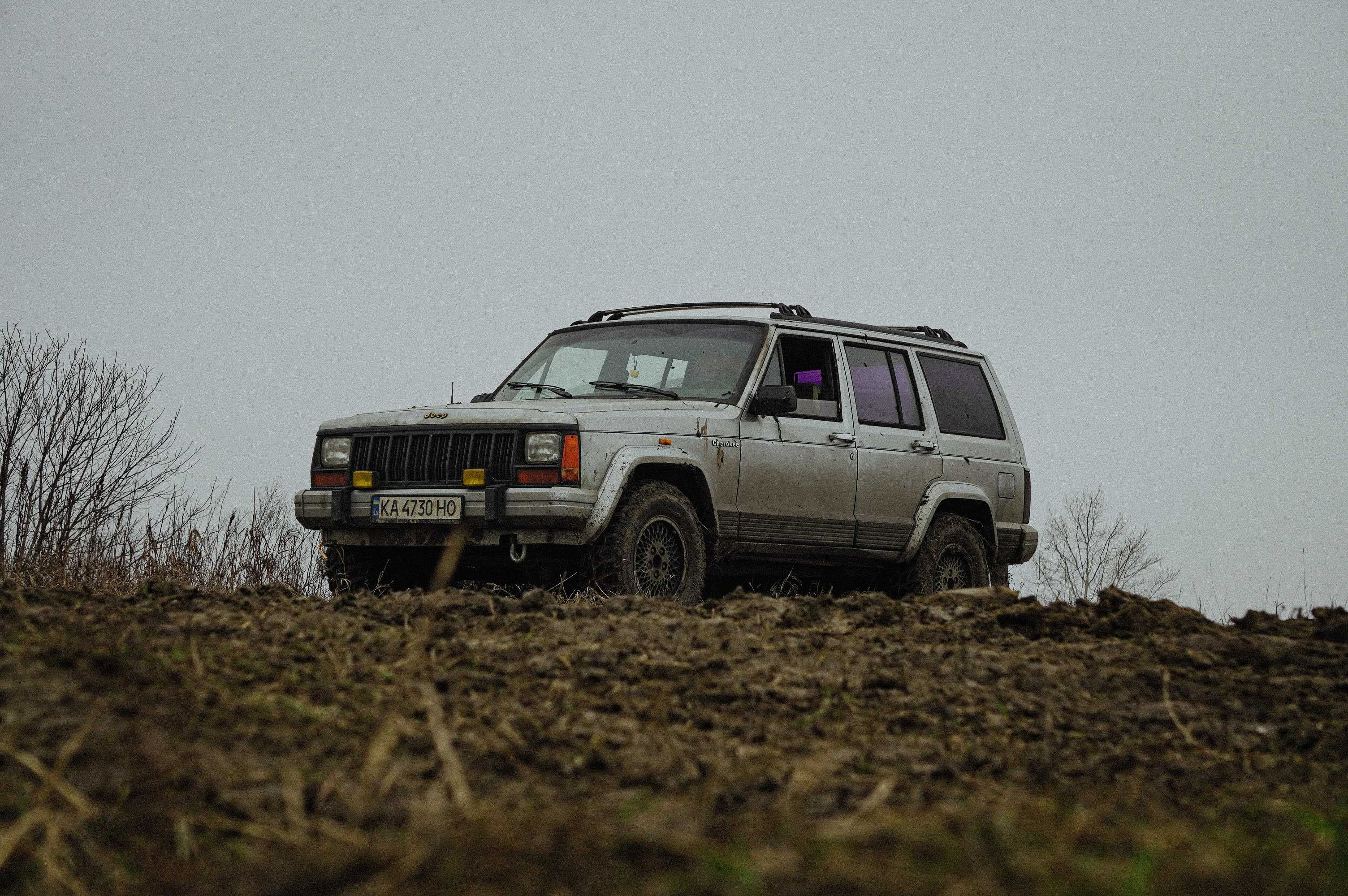 Jeep Cherokee XJ 4.0i AT 4WD 1992