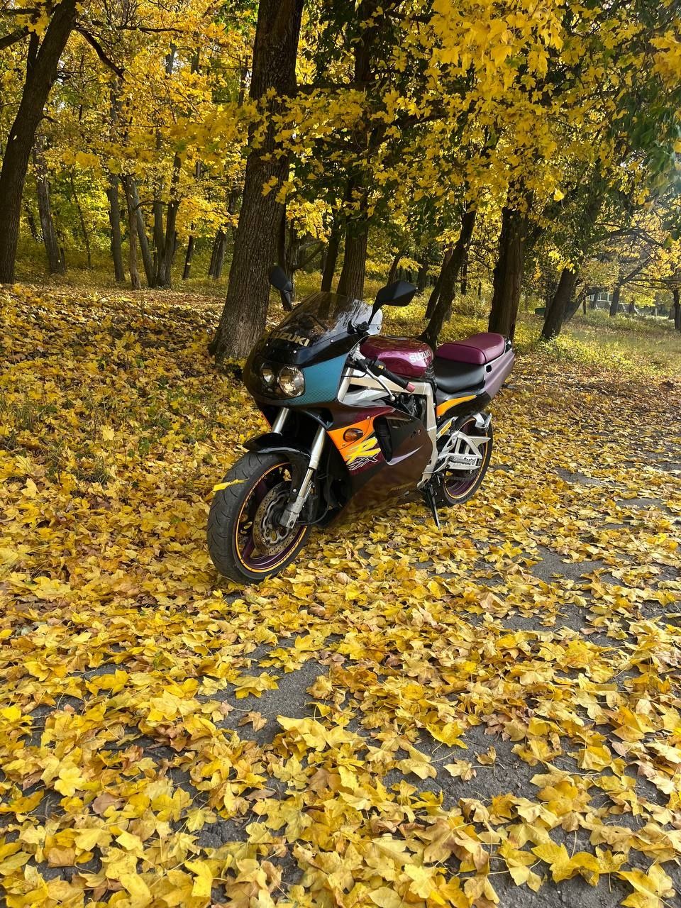 Suzuki gsx 750 r