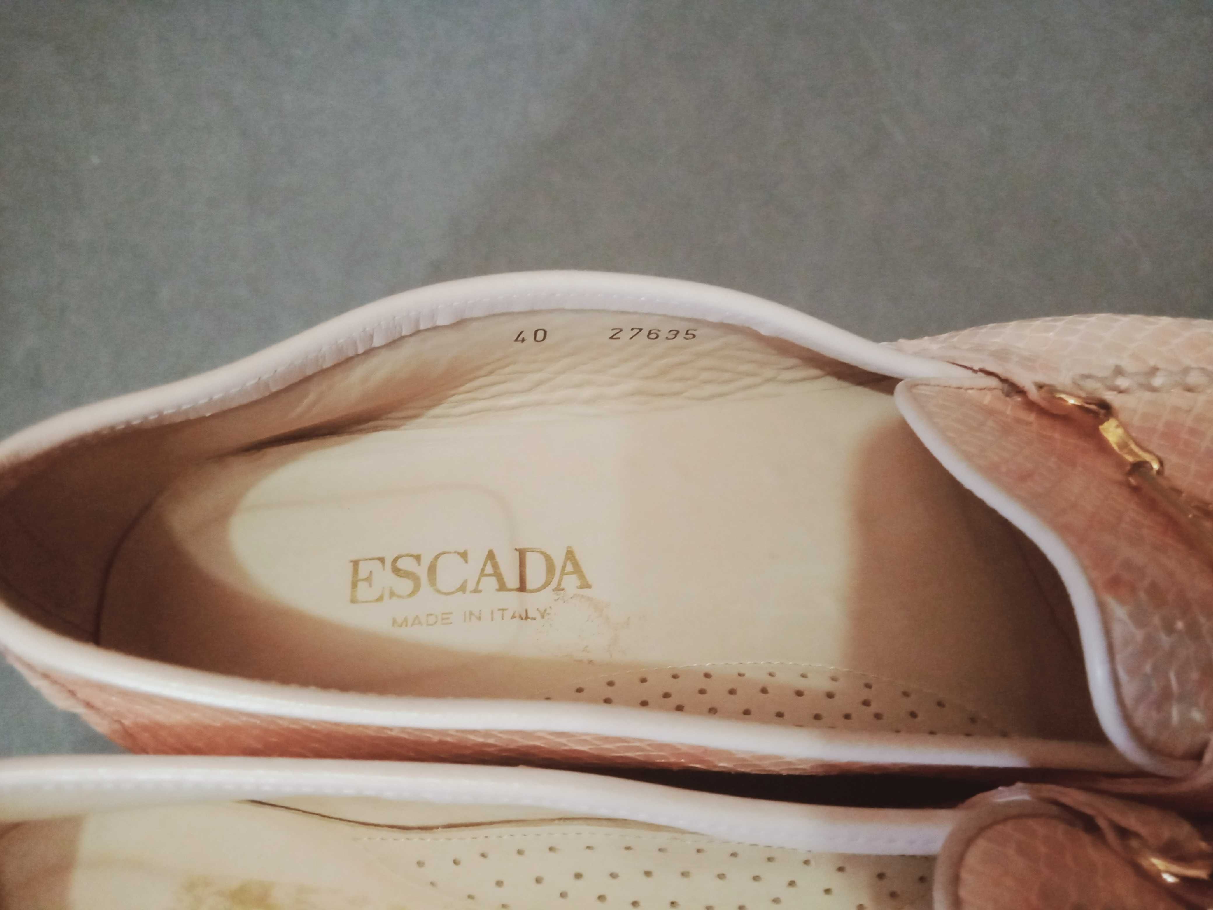 Escada шкіряні лофери