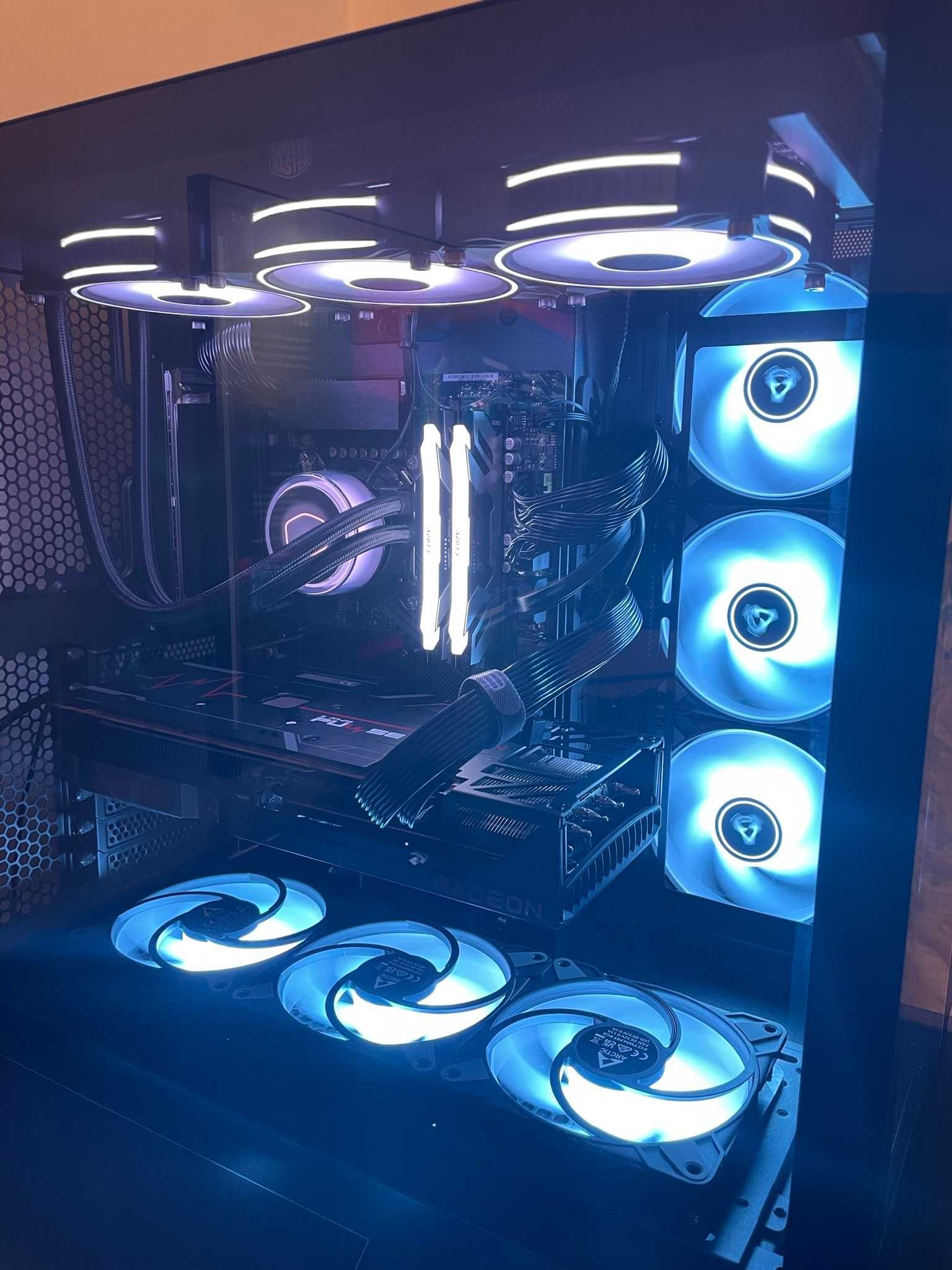 Komputer i9 12900K, RX 6800XT 16GB, 32GB RAM, 1TB SSD.