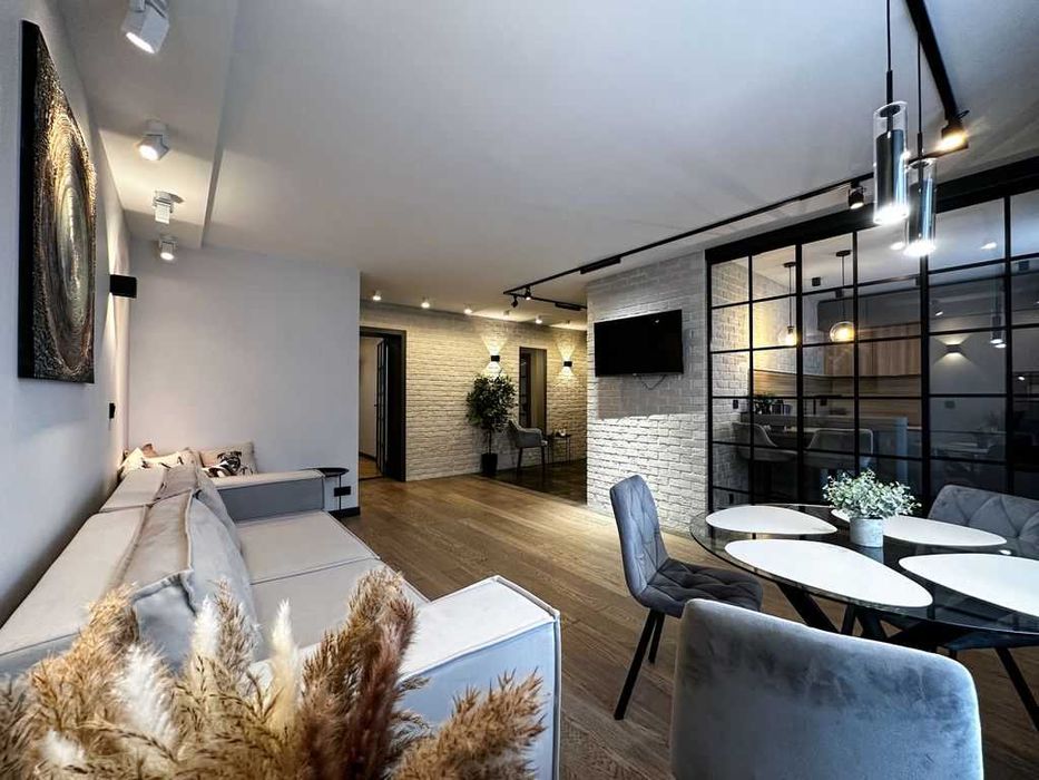 Авторський ЛЮКС на Університетській.Центр.Квартира Посуточно, подобово