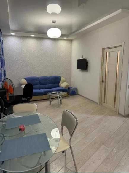 Павлово Поле, 2 к.кв., 1-ый дом от метро Бот.Сад, 3/5, сталинка. AN