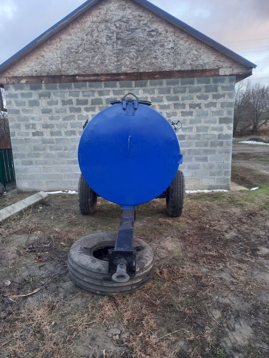 Продам бочку для води 3.2 куба