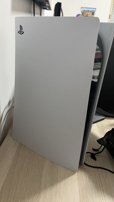 Vendo playstation ps5 c 2 comando