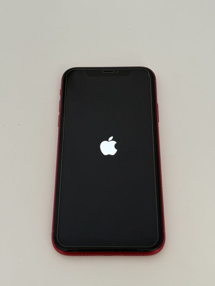 iPhone 11 Czerwony 128gb