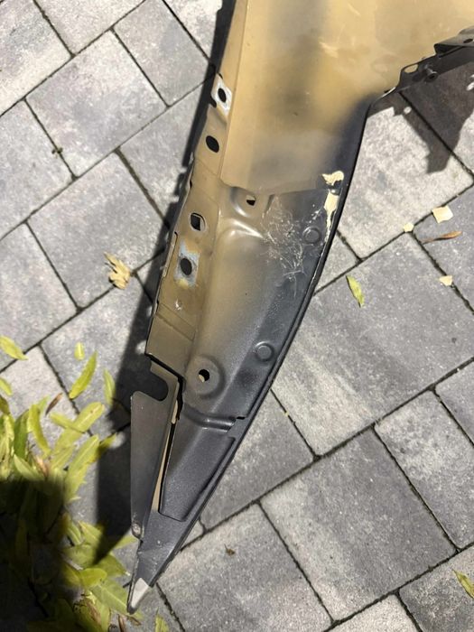 Citroen C4 Grand Picasso ii błotnik prawy przód KDKD