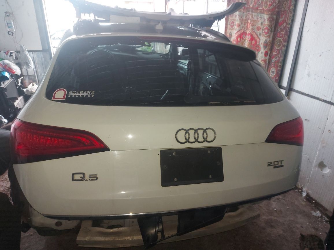 Кришка багажника Audi Q5 2014