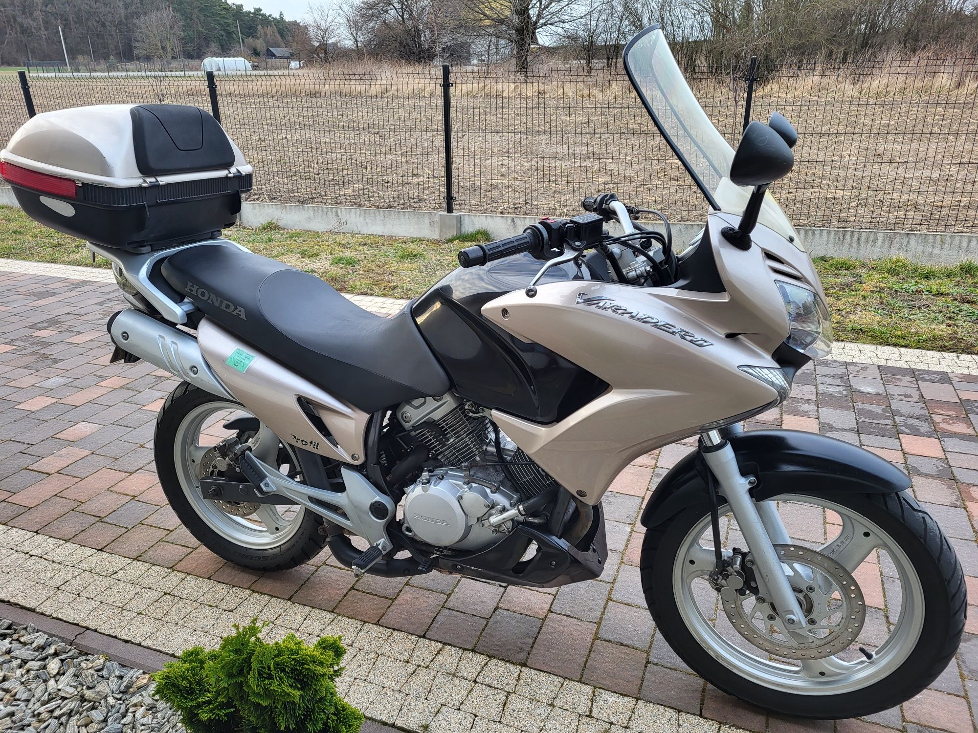 Honda varadero 125.