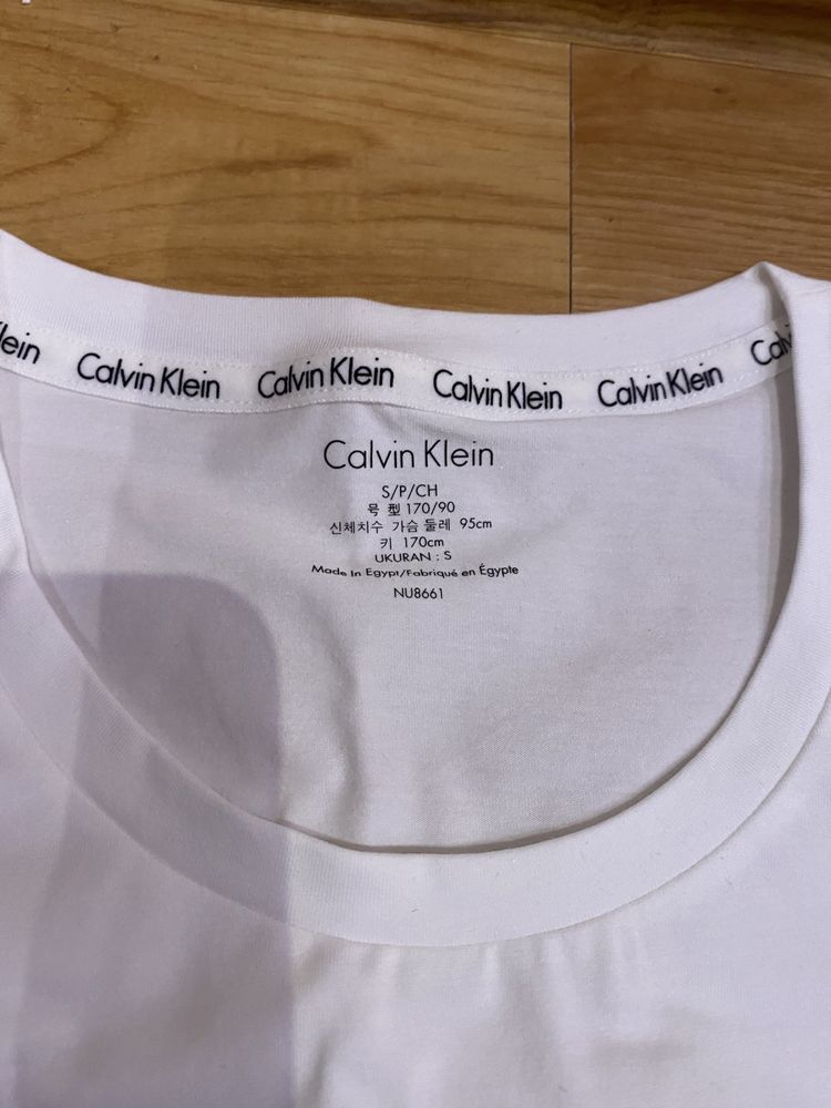 Calvin klein koszulka rozmiar S nowa