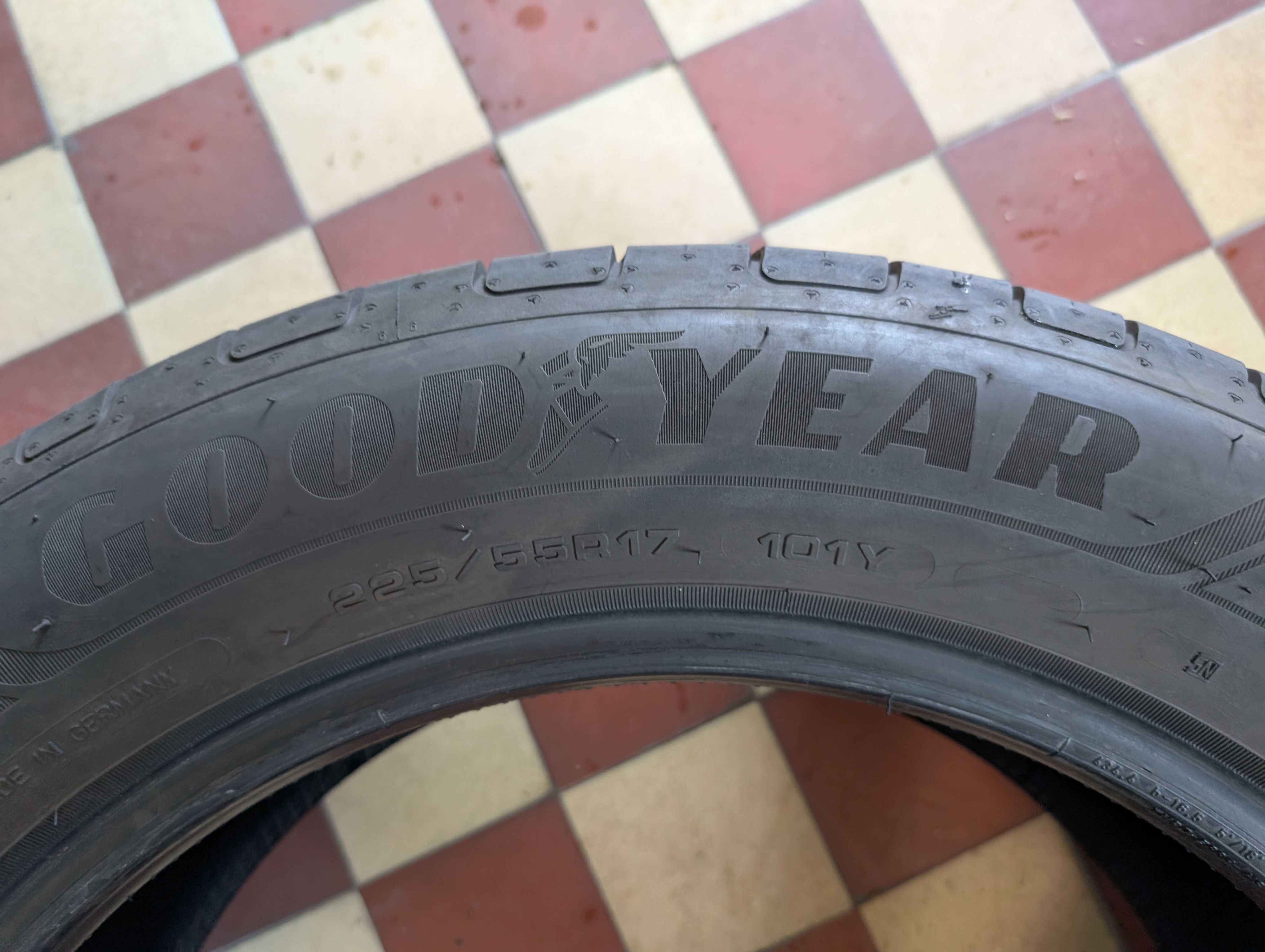 Goodyear EfficientGripPerformance 225/55R17 101Y #618&