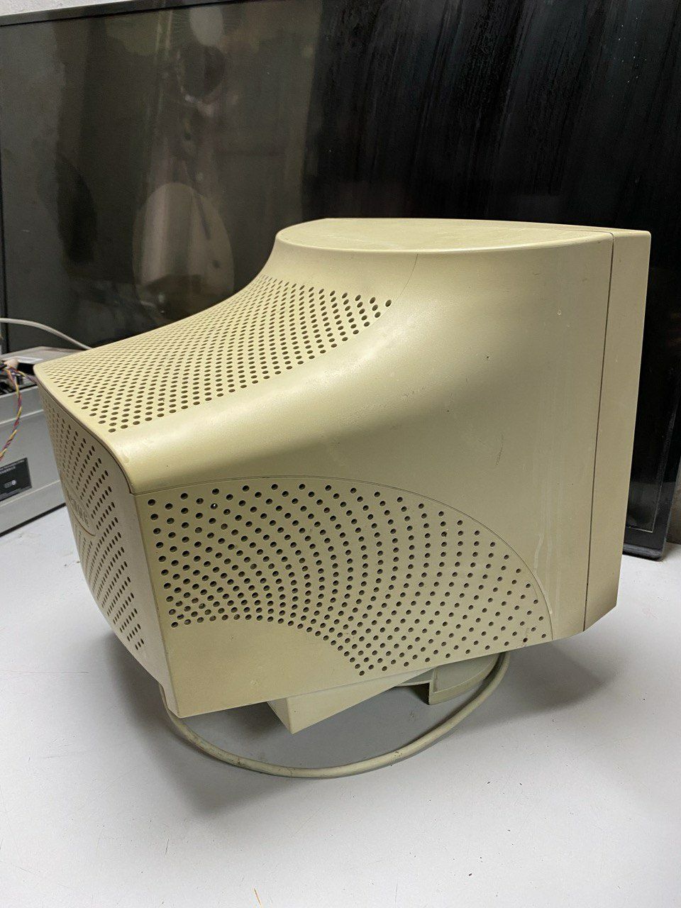 Старый монитор Samsung 550S