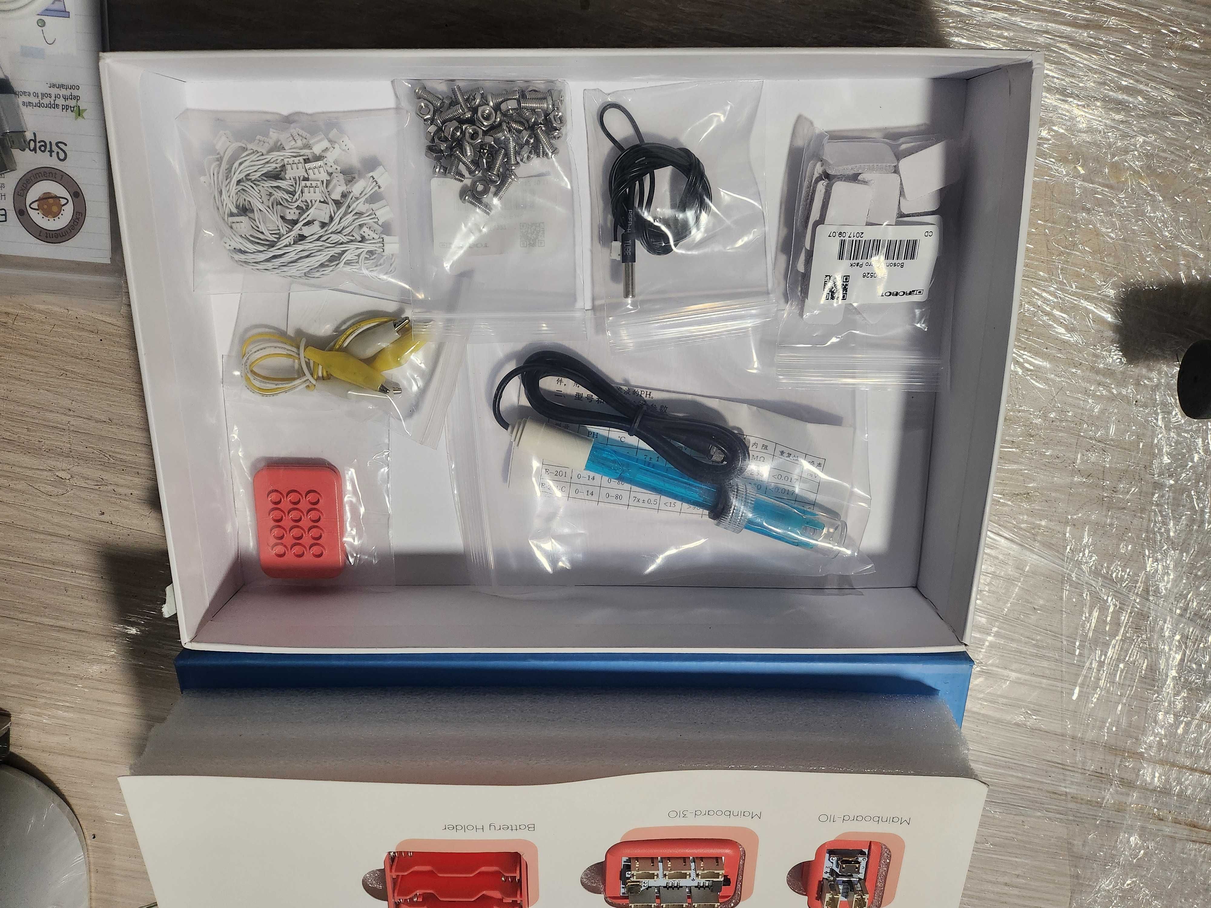 DFRobot BOSON Science Kit. Nowy. Jezyk angielski. 8 czujnikow