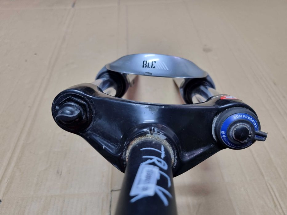 Amortyzator Rock Shox Tora 318 RS 900, pod 26