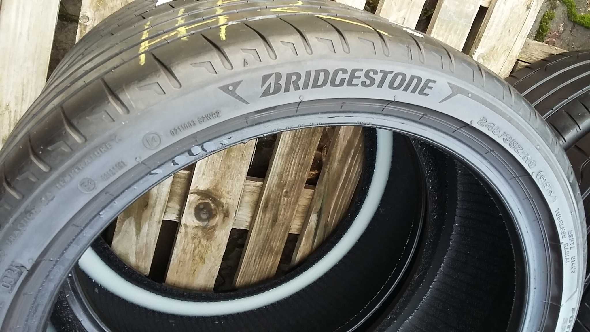 letnie opony z 2021r Bridgestone 245/35R19 stan bdb