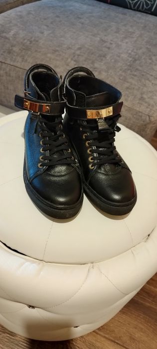 Śliczne  calkowicie nowe skórzane buty! Bardzoo okazyjna cena!