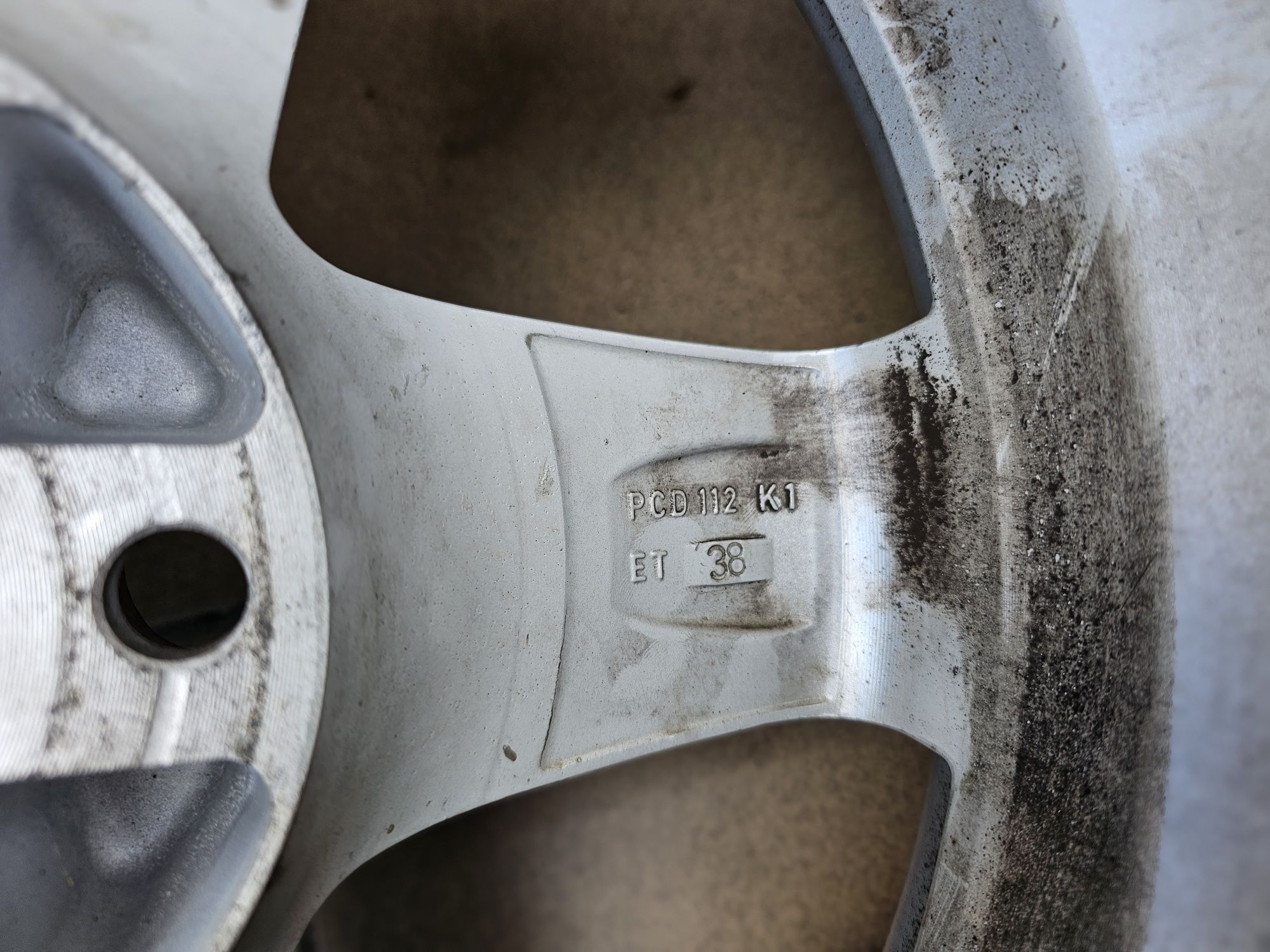 Felgi aluminiowe 16 5x112 et38 Vw audi seat skoda bez opon