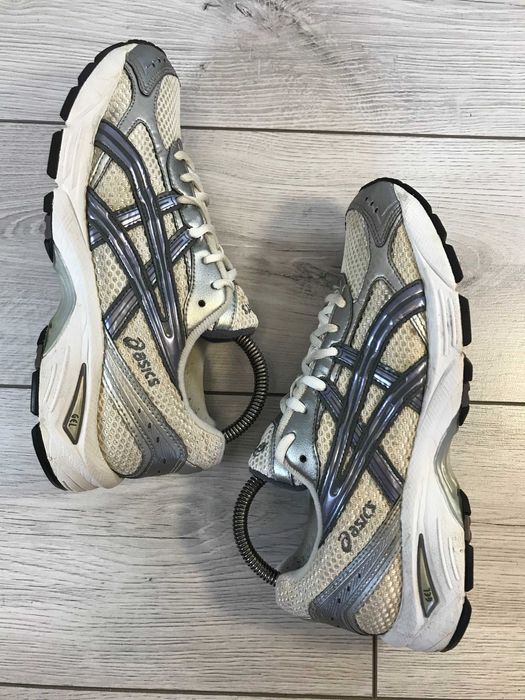 Buty ASICS Gel-Nimbus rozm. 39,5 vintage