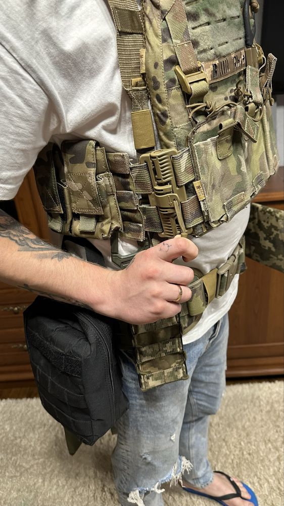 Бронік повний комплект + балістичні захисні боковини в подарунок MTAC