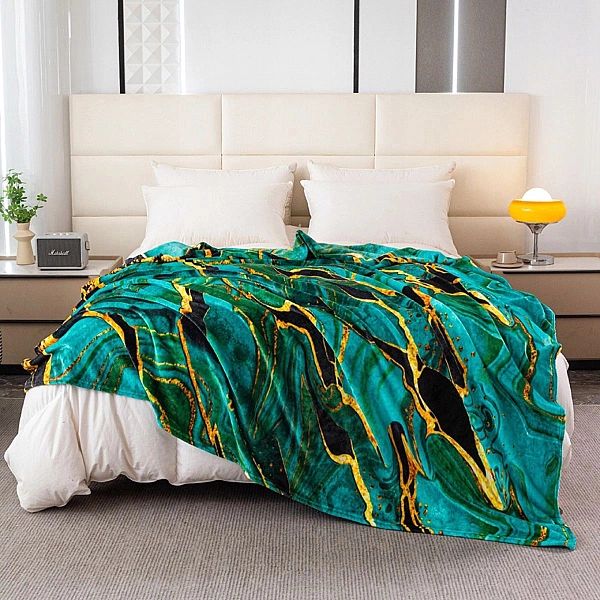KOC NARZUTA 160x200 na łóżko kapanę MIKROFIBRA Inger ZIELONY marmur