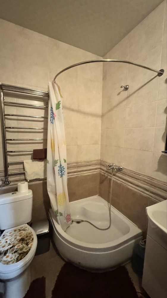 Продам 1 к.кв в центре 2 этаж