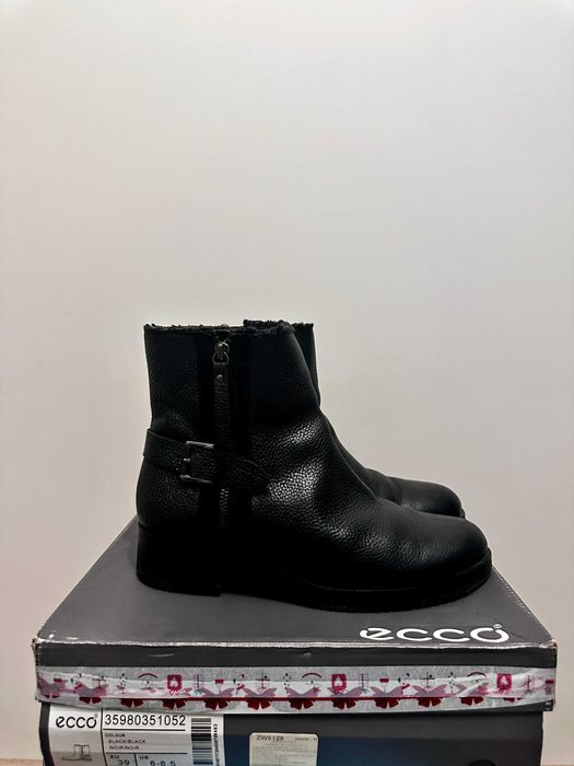 Ecco Зимові шкіряні жіночі черевики 39 р (устілка 26 см.-40р.)