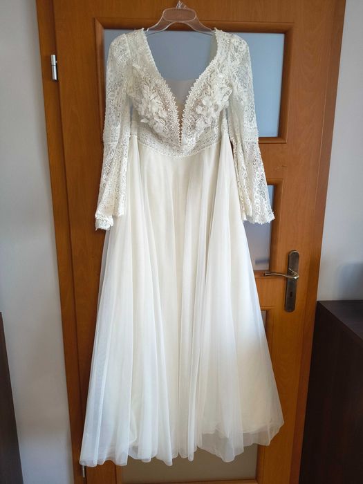 Suknia ślubna w stylu boho + welon
