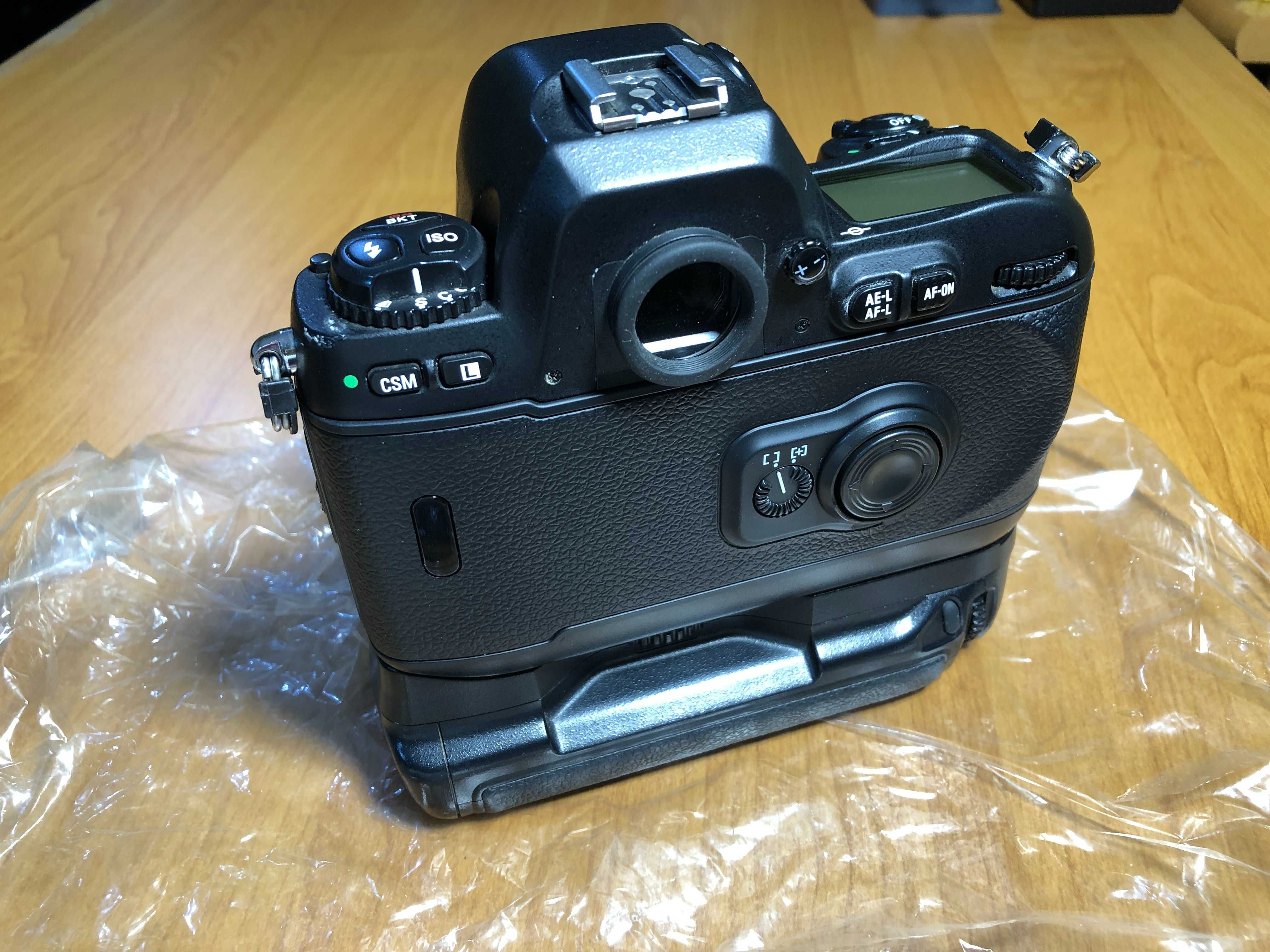 Aparat Lustrzanka Nikon F100 Body, Jak Nowy, Nieużywany po Serwisie