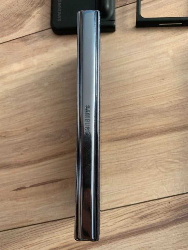 Samsung Z Fold 4