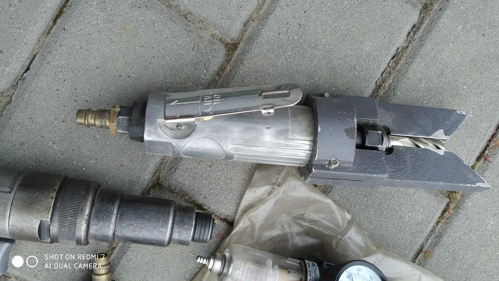 Пневмодрель, пневмошуруповерт, пневмофільтр.