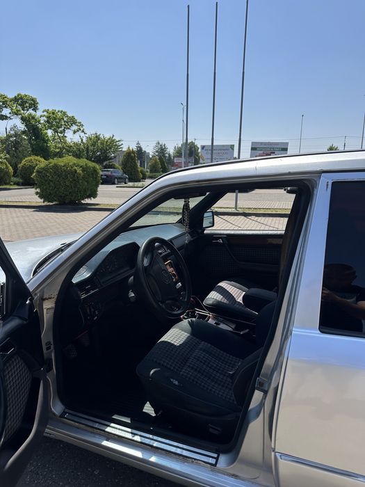 Продам або Обміняю Mersedes w124 e250