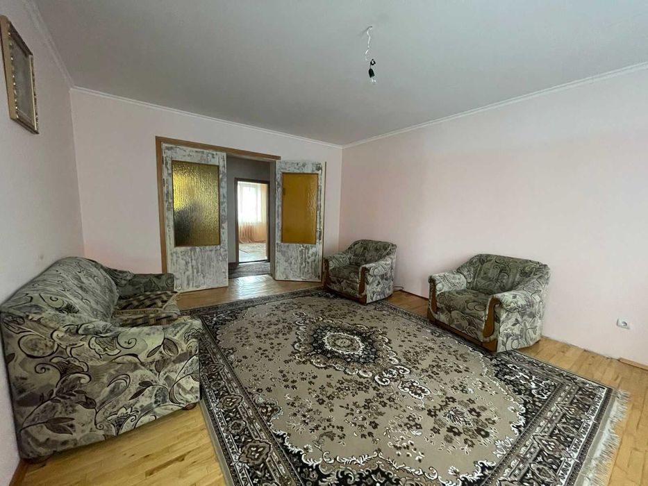 Продам 4-кім. квартиру, вул. Рубчака