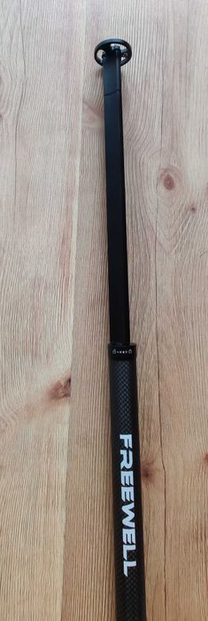 Monopod freewelL carbon fiber