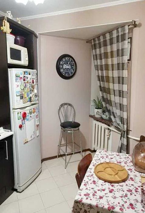 2К Продам двухкомнатную квартиру в центре tir-05