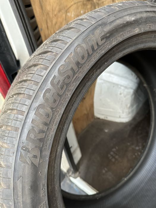 Резина 255/45/20 Bridgestone R20 пара зима 90% 2022