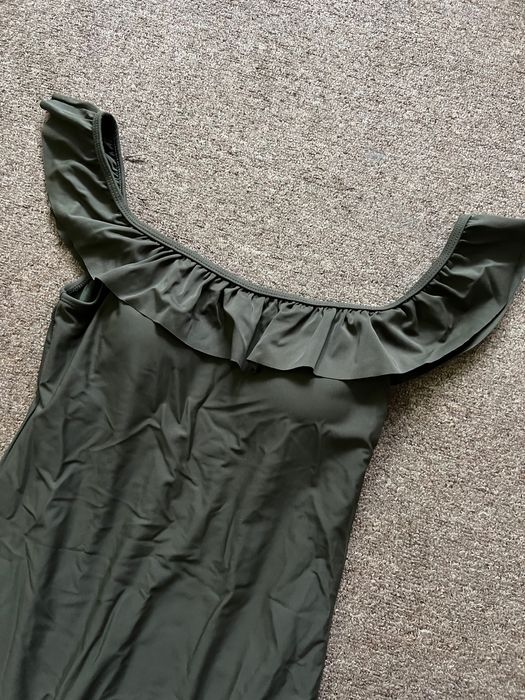 Суцільний купальник de facto