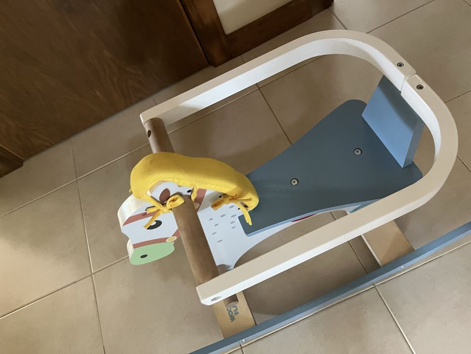 Cavalinho de Madeira NOVO