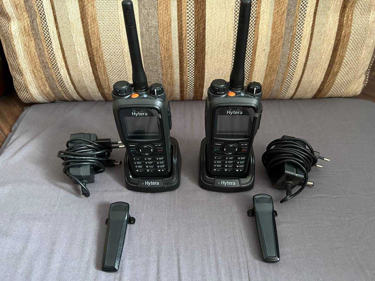 Рація Hytera PT580H Plus із зарядною станцією