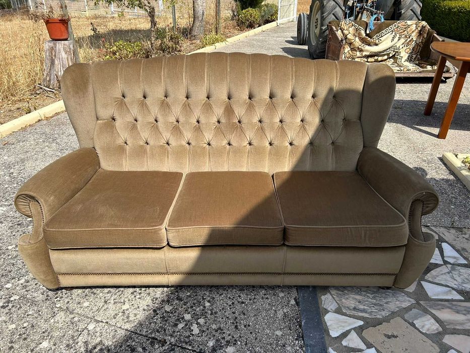 Sofá e dois cadeirões