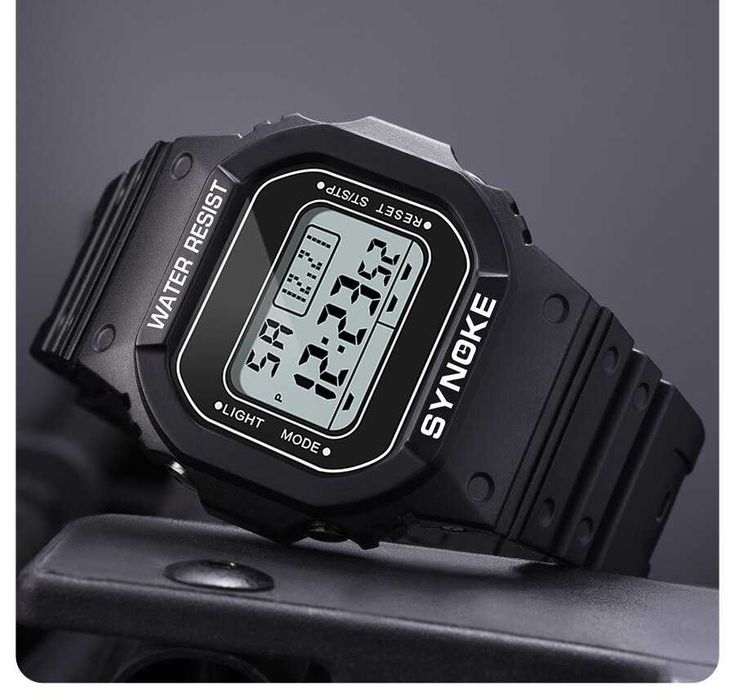 Zegarek elektroniczny Synoke męski cyfrowy sportowy retro PRL WR50