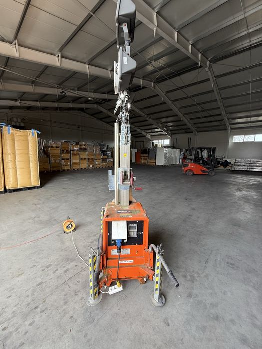 Sprzedam maszt oswietleniowy 8m