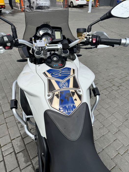 Мотоцикл bmw 700gs