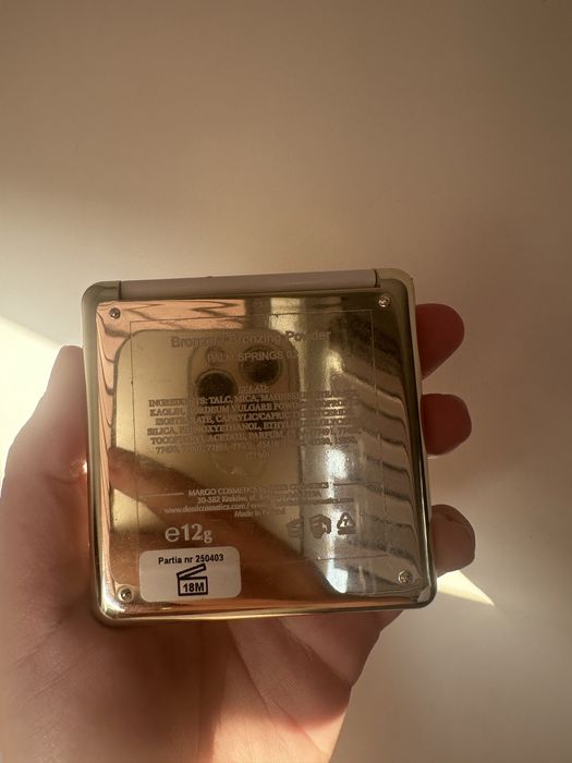 Bronzer dessi cosmetics Palm Springs