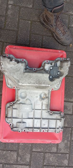 Miska oleju Mercedes c 203 3.2