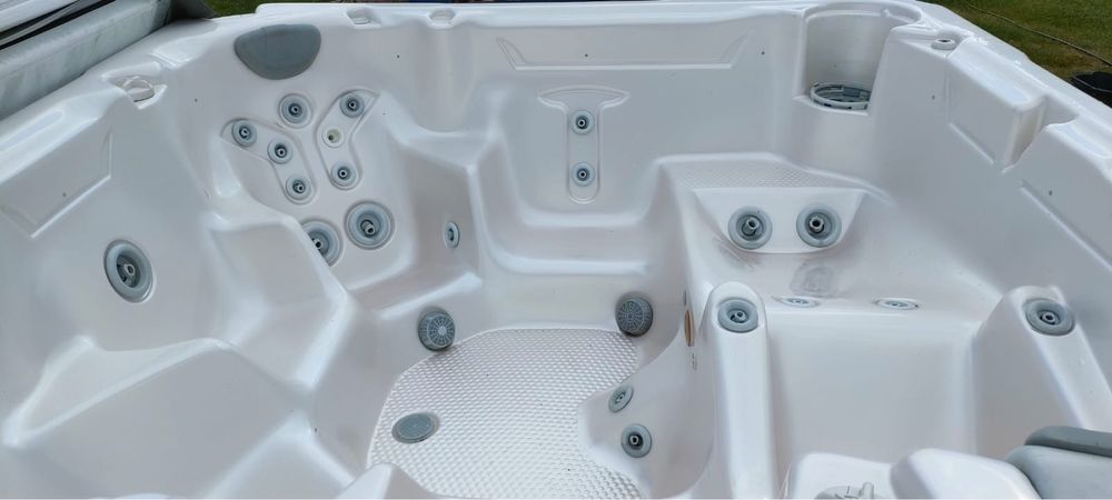 Jacuzzi Wanna Ogrodowa  Dimensio One Spa Venture White Mist