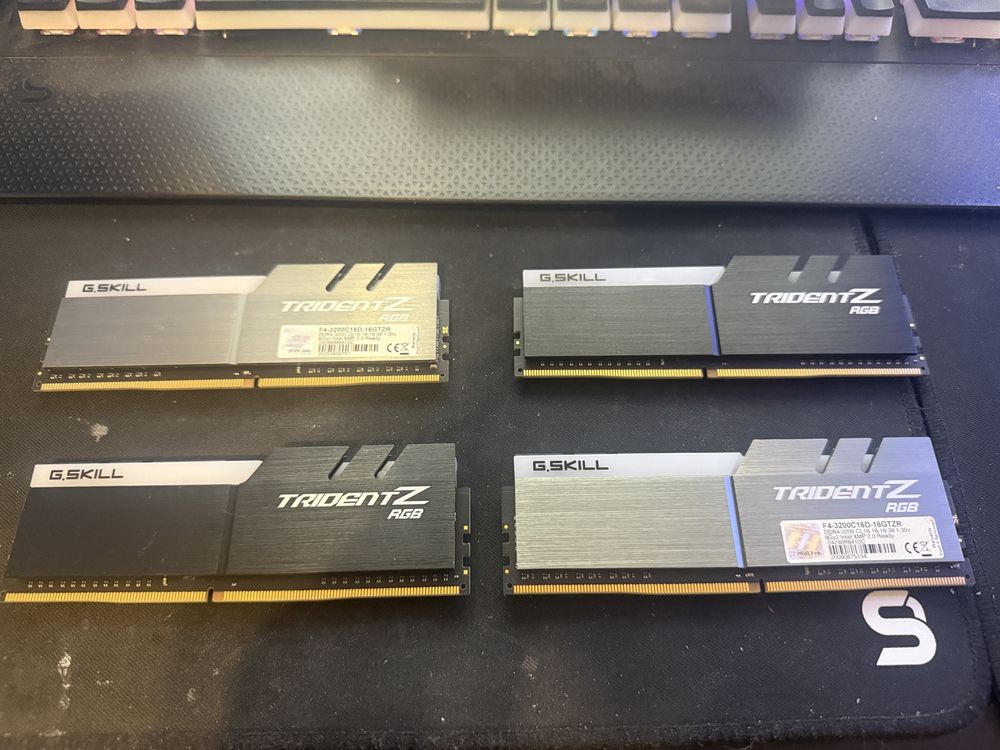 Pamięć RAM DDR4 32gb 4x8gb G.Skill Trident Z Neo RGB 3200MHz CL16